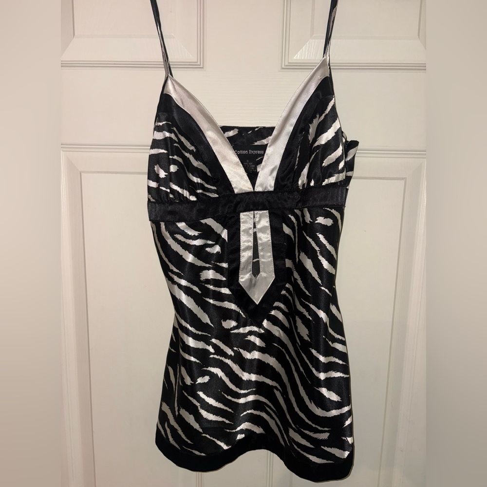 100% silk plunge cut out top